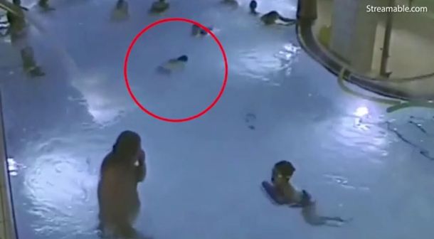 Un nene de 5 años casi muere ahogado en una pileta pública de Finlandia