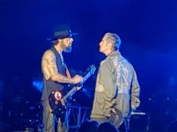 El cantante de la mítica banda Janes Addiction agredió a su guitarrista.