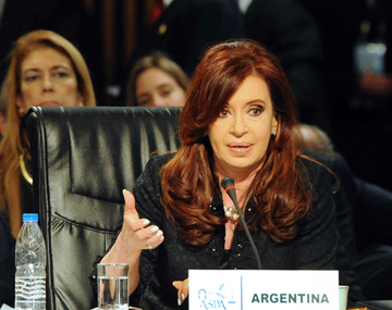 Cristina Fernández asiste a la cumbre del ASPA en Perú