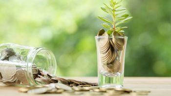 El bono verde que emitió el MEF fue distinguido a nivel mundial por la revista LatinFinance. El bono verde que emitió el MEF fue distinguido a nivel mundial por la revista LatinFinance.