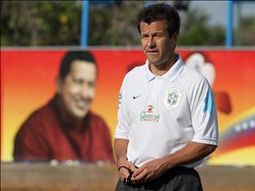 Dunga--chavez--EFE Dunga--chavez--EFE