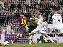 super messi: con tres goles de la pulga, barcelona le gano al madrid super messi: con tres goles de la pulga, barcelona le gano al madrid