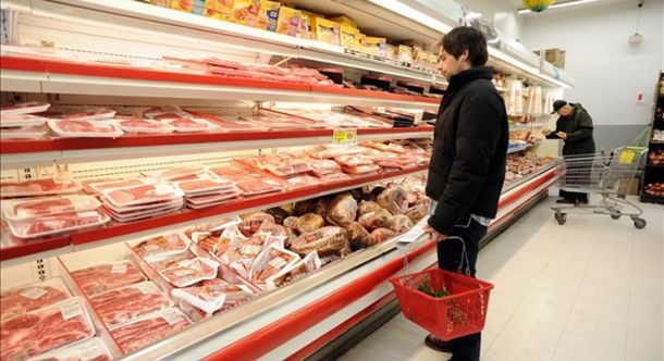 Ganaderos piden al gobierno que frene las importaciones de carnes congeladas