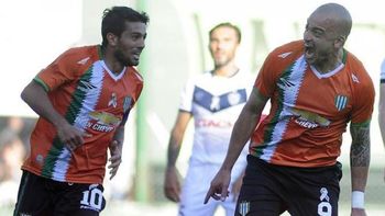 Santiago Silva se desvinculó de Banfield