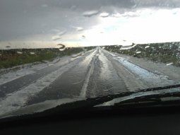 Alerta por lluvias fuertes en dos provincias