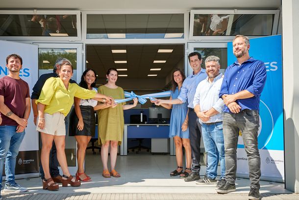Wado De Pedro, Raverta y Mariel Fernández inauguraron una oficina de ANSES en Moreno