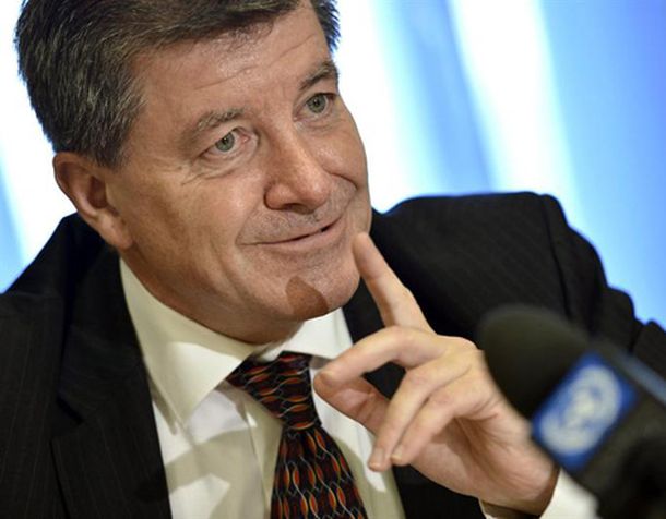 El titular de la OIT aconseja no pisar los salarios