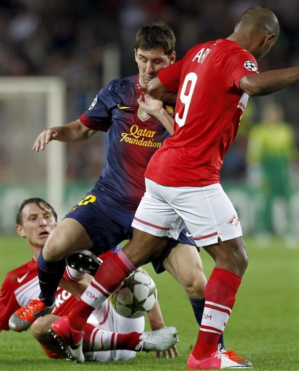 Otra vez Messi: anotó dos goles y salvó al Barcelona