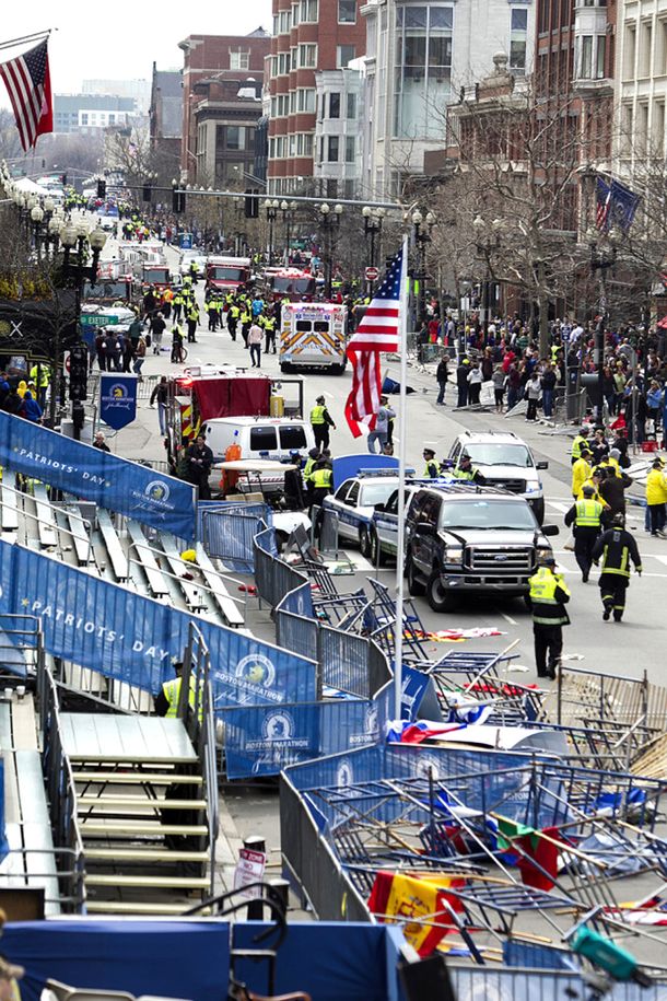 Explosión en el final de una maratón en Boston: tres muertos