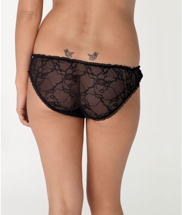 Kate Moss reveló que uno de sus tatuajes es una obra de arte