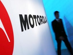 lenovo compro a google el negocio de los smartphones lenovo compro a google el negocio de los smartphones