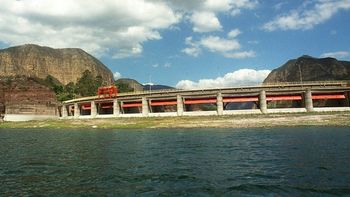 horror en salta: encuentran un cuerpo semienterrado cerca de un dique horror en salta: encuentran un cuerpo semienterrado cerca de un dique