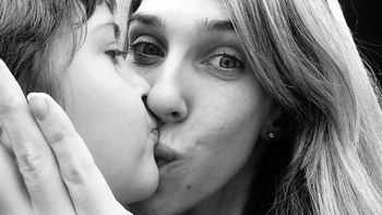 Una mujer debe entregar su hijo de 8 años a su ex en Estados Unidos. Una mujer debe entregar su hijo de 8 años a su ex en Estados Unidos.