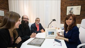 Cristina Kirchner junto a la Argentinala Cristinae Cristina Kirchner junto a la Argentinala Cristinae