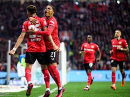 Doblete de Exequiel Palacios en el triunfo ante el Bayern Múnich