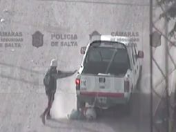 dio marcha atras y atropello a un joven dio marcha atras y atropello a un joven