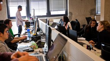 empresas de servicios planifican tomar mas personal empresas de servicios planifican tomar mas personal