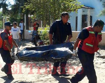 Una joven mató de una puñalada a su pareja