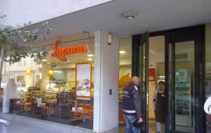 Detectan millonaria evasión en una cadena de confiterías