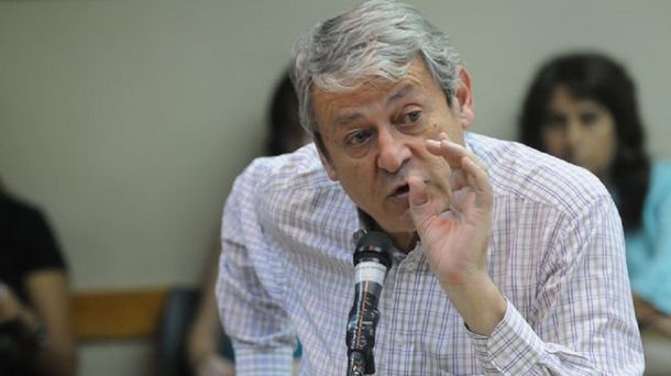 Lo tiene de punto: Kunkel volvió a embestir contra Insaurralde