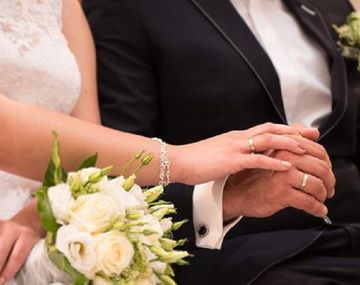 Un abuelo se casó con su nieta de 24 años por accidente