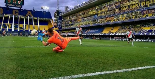 La triple atajada de Franco Armani para evitar que Boca amplíe la ventaja