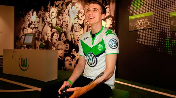 ¿El fichaje más extraño del mundo? No sabe jugar al fútbol pero un equipo lo contrató