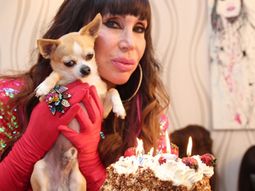 ¿Era necesario? Moria subió fotos íntimas de... ¡¡¡su perro!!!