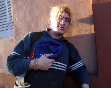 Después de tirarse de cuatro metros