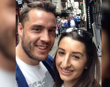 Quiso subastar online a su mujer como broma y le ofrecieron 85 mil dólares