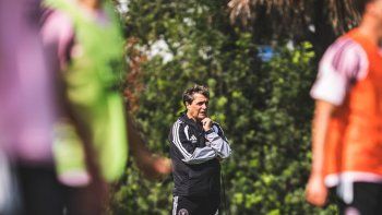 el dt argentino que llega a inter miami y tiene una historia que lo une a messi el dt argentino que llega a inter miami y tiene una historia que lo une a messi