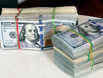 El dólar blue empezó a desandar el camino de la semana pasada