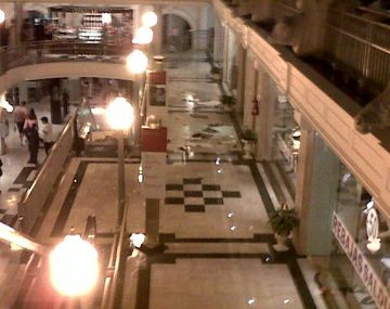Se desplomó la cúpula del shopping Patio Bullrich