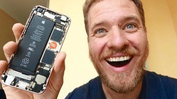 Compró todas las piezas y armó su propio iPhone Compró todas las piezas y armó su propio iPhone