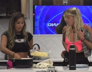 Julieta y Camila comenzaron a discutir y se cortó la transmisión