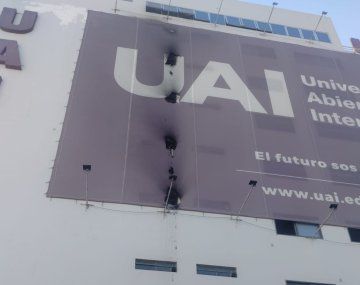 Se incendió una facultad en la Ciudad: debieron evacuar a más de 20 personas