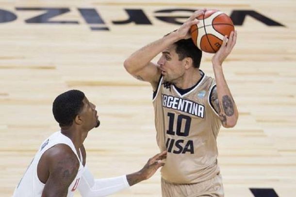 Carlos Delfino volvió a jugar al basquet después de 1171 días y 7 operaciones
