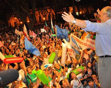 Entusiasmo en el radicalismo por la reelección de Colombi