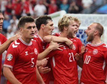 Cómo ver en vivo Dinamarca vs Serbia por la Eurocopa