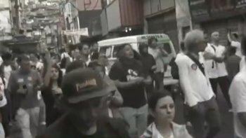 Marchan los familiares de las víctimas de la masacre en Río de Janeiro. Marchan los familiares de las víctimas de la masacre en Río de Janeiro.