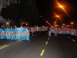 Marcha_telam
