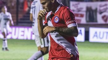 Argentinos Juniors y Patronato chocan en Paraná. Argentinos Juniors y Patronato chocan en Paraná.