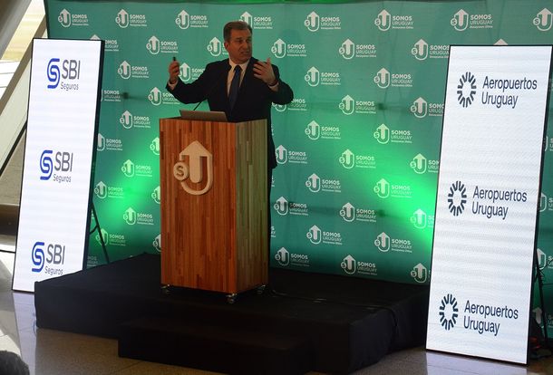 Alejandro Stipanicic disertó sobre el avance de la transición energética en Uruguay y en el mundo.