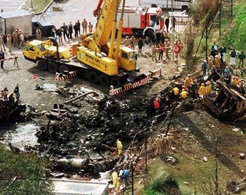 Indemnizan a familiares de víctimas de LAPA por recibir cuerpos equivocados