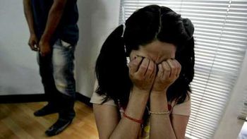 una madre consentia los abusos a su hija: fabula, mira muchas peliculas una madre consentia los abusos a su hija: fabula, mira muchas peliculas