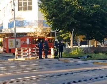 Misterio en Villa del Parque: encontraron un cuerpo en las vías del Tren San Martín