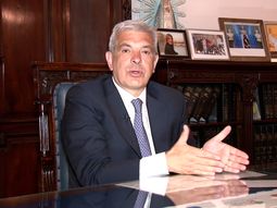 dominguez ratifico su precanditatura dominguez ratifico su precanditatura