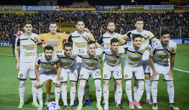 Una de las formaciones de Olimpo de Bahía Blanca en 2017