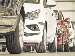 La venta de autos aumentó un 6,9% interanual. La venta de autos aumentó un 6,9% interanual.