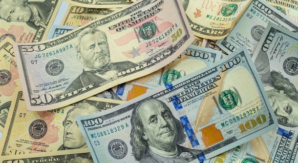 El dólar subió levemente y mantiene su racha positiva en lo que va del mes.